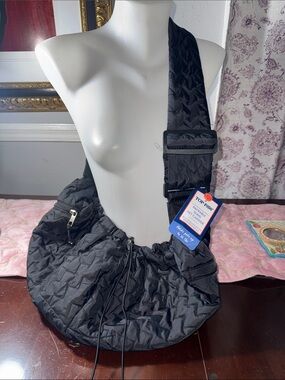 Top Paw Black Quilted Crossbody Pet Sling with Padded Strap